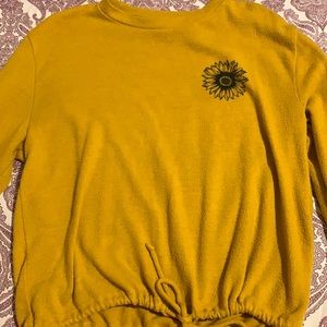 Yellow tie long sleeve sunflower top! Size medium!